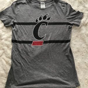 Pink University of Cincinnati T-shirt xs